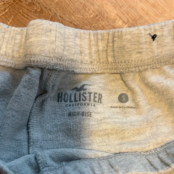 Hollister Light Gray Casual Shorts - Picture 2 of 4